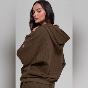 ALO Yoga NWT Pinstripe Hoodie Sweatshirt in Expresso Size S